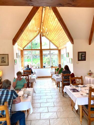Restaurant, Wicklow Way Lodge in Wicklow