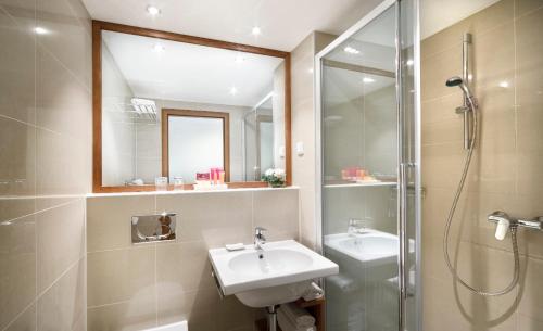 Superior Room for 2 Seaview - Hotel image 5