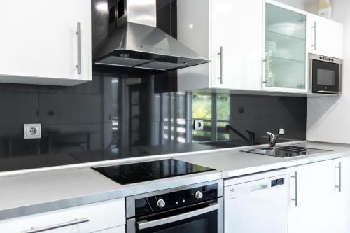 Konyha, Sukarrieta apartment by People Rentals in Busturia