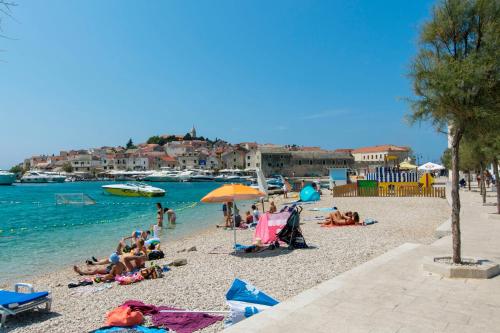 Apartments Mare - image 14