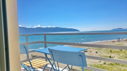 Adriatic Getaway, Wlora