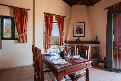 View, Aetovigla Guesthouse in Krousonas