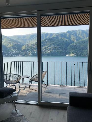 Balkons/terase, Gli Ulivi by "The House Of Travelers" in Carate Urio