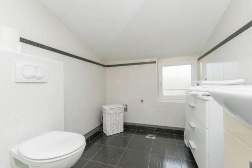 One-Bedroom apartment Standard image 3