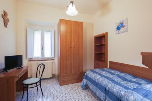 Single Room image 2