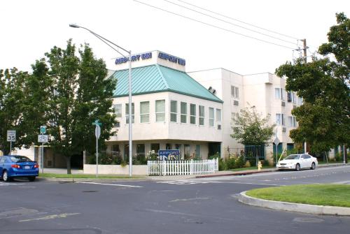 Airport Inn - Accommodation - South San Francisco