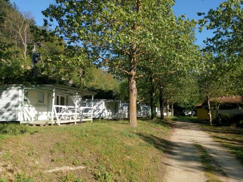 Camping Le Vialaret - Camping - Nant