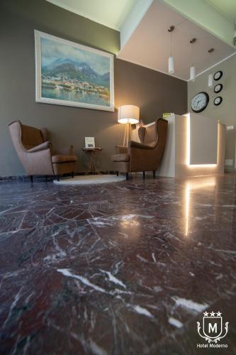 Hotel Moderno, Lecco bei Monguzzo 