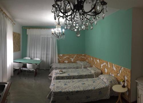 Venice Treviso Airport Bed - image 13