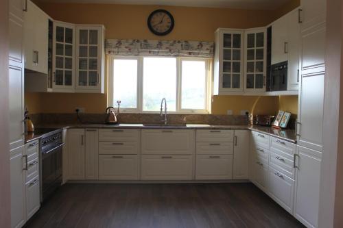 kuchyně, The Doc's self catering in Rousky