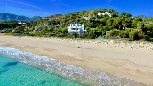  Beachfront House Geremeas Sardegna, Pension in Geremèas