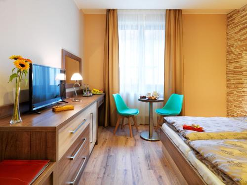 Hotel Viktor - image 13