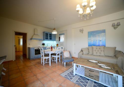 Focalion Castle Luxury Suites - image 4