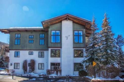 Vorlaufer Steps to Vail Village - Apartment - Vail