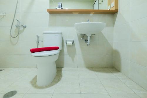 One-Bedroom Apartment image 10