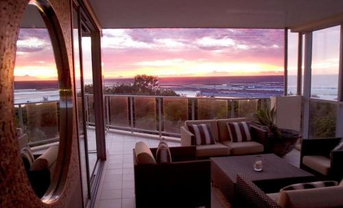 Luxury Apartments at Bells Blvd