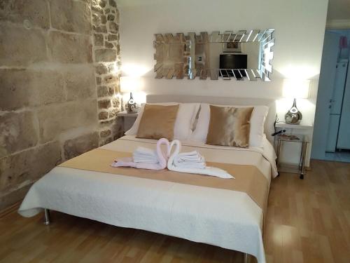  Private Apartments In Diocletians Palace, Pension in Split