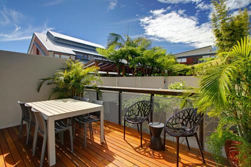 Byron Butter Factory Apartments - image 3