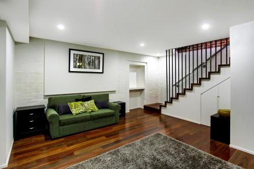 Luxury Three-Bedroom Apartment - Butter Factory Warehouse #6 image 5
