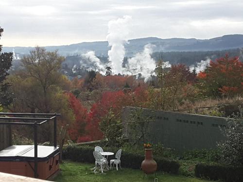 B&B Rotorua - Geyser Lookout BnB - Bed and Breakfast Rotorua