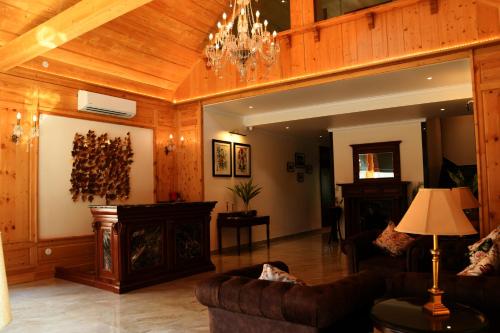 ล็อบบี้, มาสติฟ วิลลา คาเมลเลีย บาย โอทีเอชพีแอล (Mastiff Villa Camellia by OTHPL) in ฆูคคาร