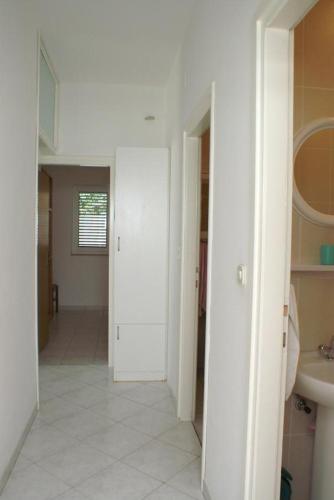 Two-Bedroom Apartment with Terrace and Sea View image 1