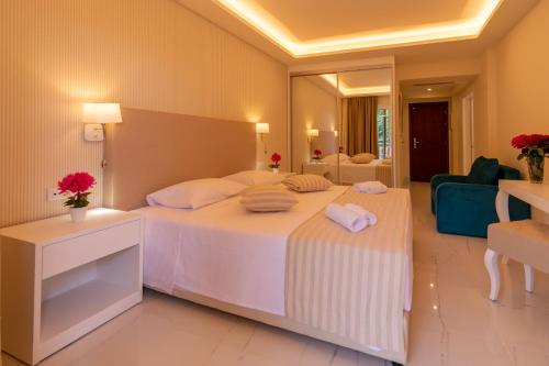Chambre double, vue sur la mer, balcon