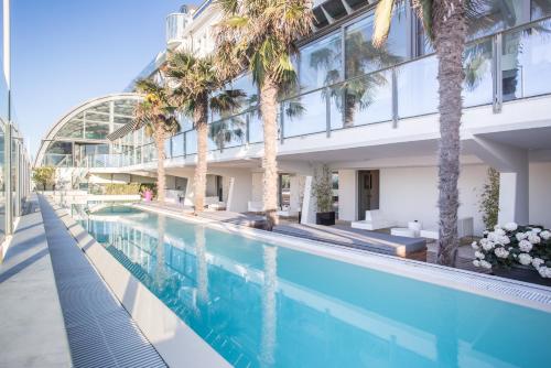 Kursaal Hotel - image 12