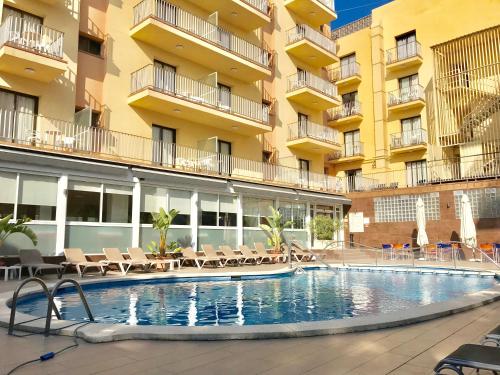 สระว่ายน้ำ, Hotel Stella Maris in บลาเนส