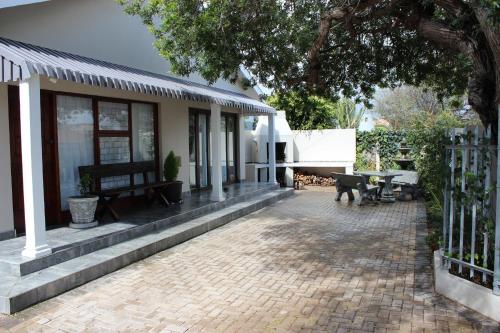 MeTime Guesthouse & Self catering