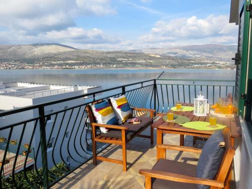 Apartments by the sea Mastrinka Ciovo - 2049 Trogir 