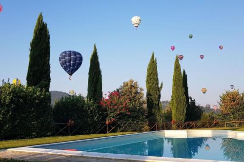 Case in campagna con piscina a Todi, Todi (zdjęcie 3)