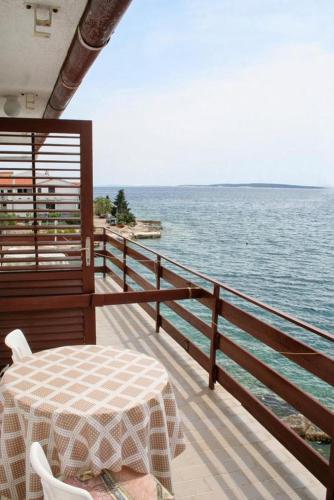Apartments by the sea Mandre Pag - 4101 - image 4