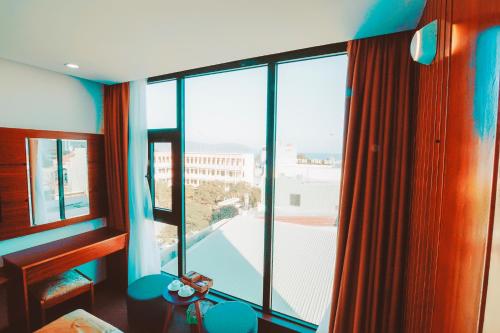 Double Room image 10