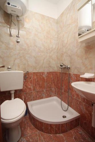 Apartments and rooms with parking space Metajna Pag - 4120 - image 14