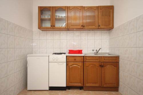 Apartments and rooms with parking space Metajna Pag - 4120 - image 12