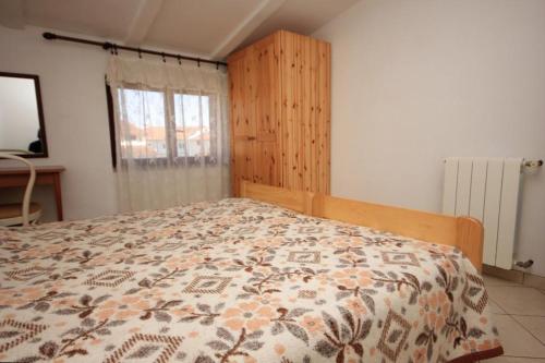 Family friendly apartments with a swimming pool Rovinj - 3394 - image 9