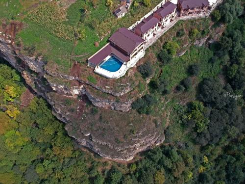 Lastiver Resort - image 3