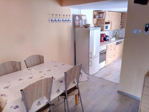  Mini Apartman, Unterkunft in Mohács