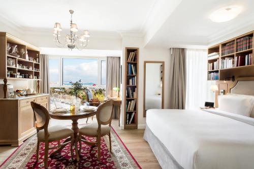  Legacy Gastro Suites in Iraklio