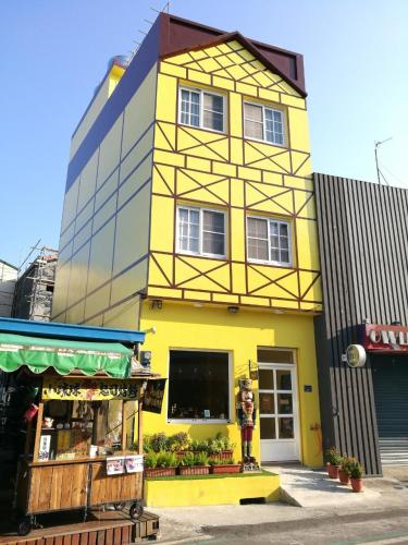 ELLIE HOUSE – Xiaoliuqiu, CA