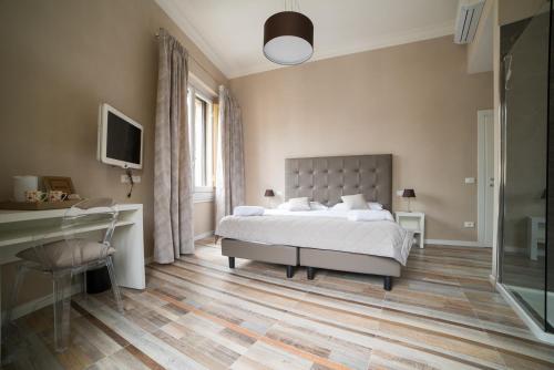 D'HOME FLORENCE, Флоренция