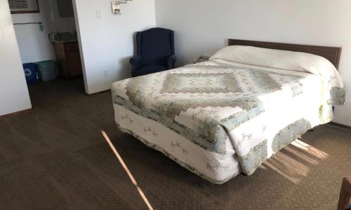 1 queen bed