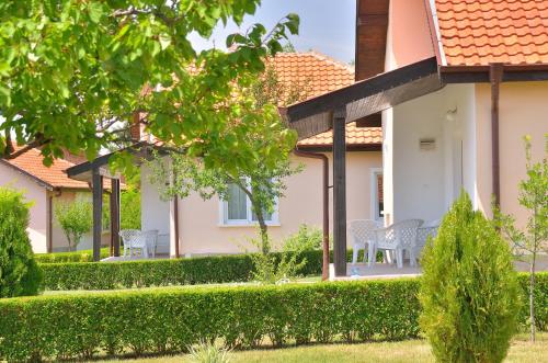 Sunny Hills Villas - image 6
