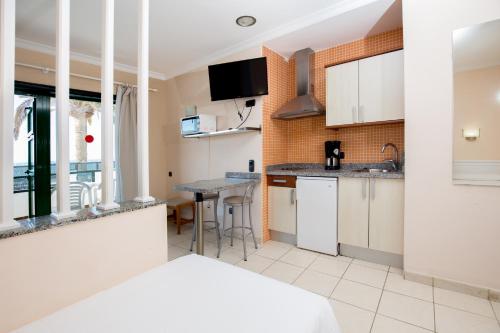 Apartamentos Olympia Apartamentos Olympia is perfectly located for both business and leisure guests in Gran Canaria. The property has everything you need for a comfortable stay. Family room are on the list of things guest