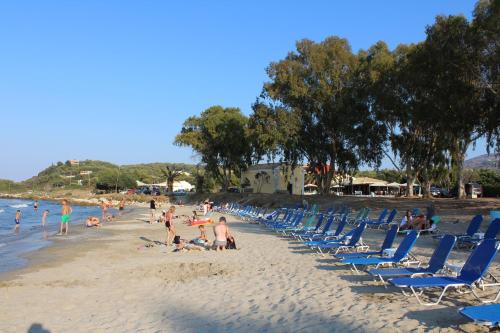 Frankis Apartments Agios Spyridonas Perithia in Ypsilás