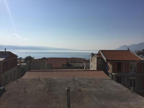Apartments and rooms with parking space Baska Voda, Makarska - 17277