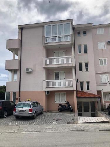 Apartments with a parking space Baska Voda Makarska - 17304 Baška Voda