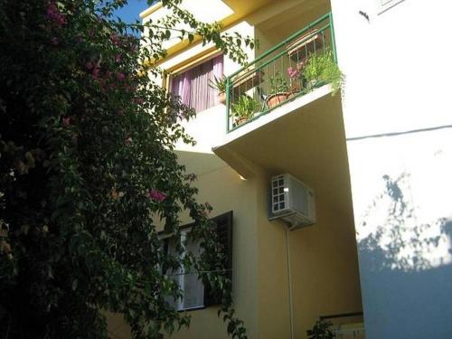  Apartments by the sea Igrane, Makarska - 17311, Pension in Igrane