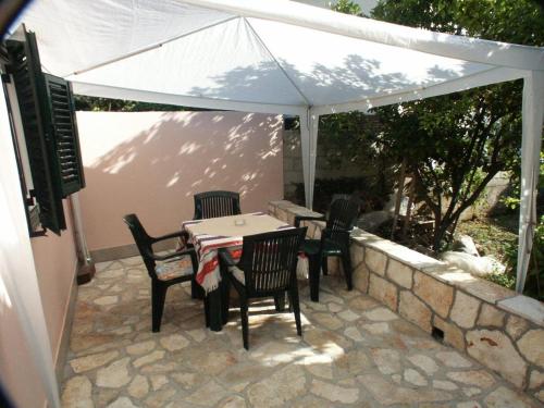 Apartments by the sea Jelsa Hvar - 584 Jelsa 